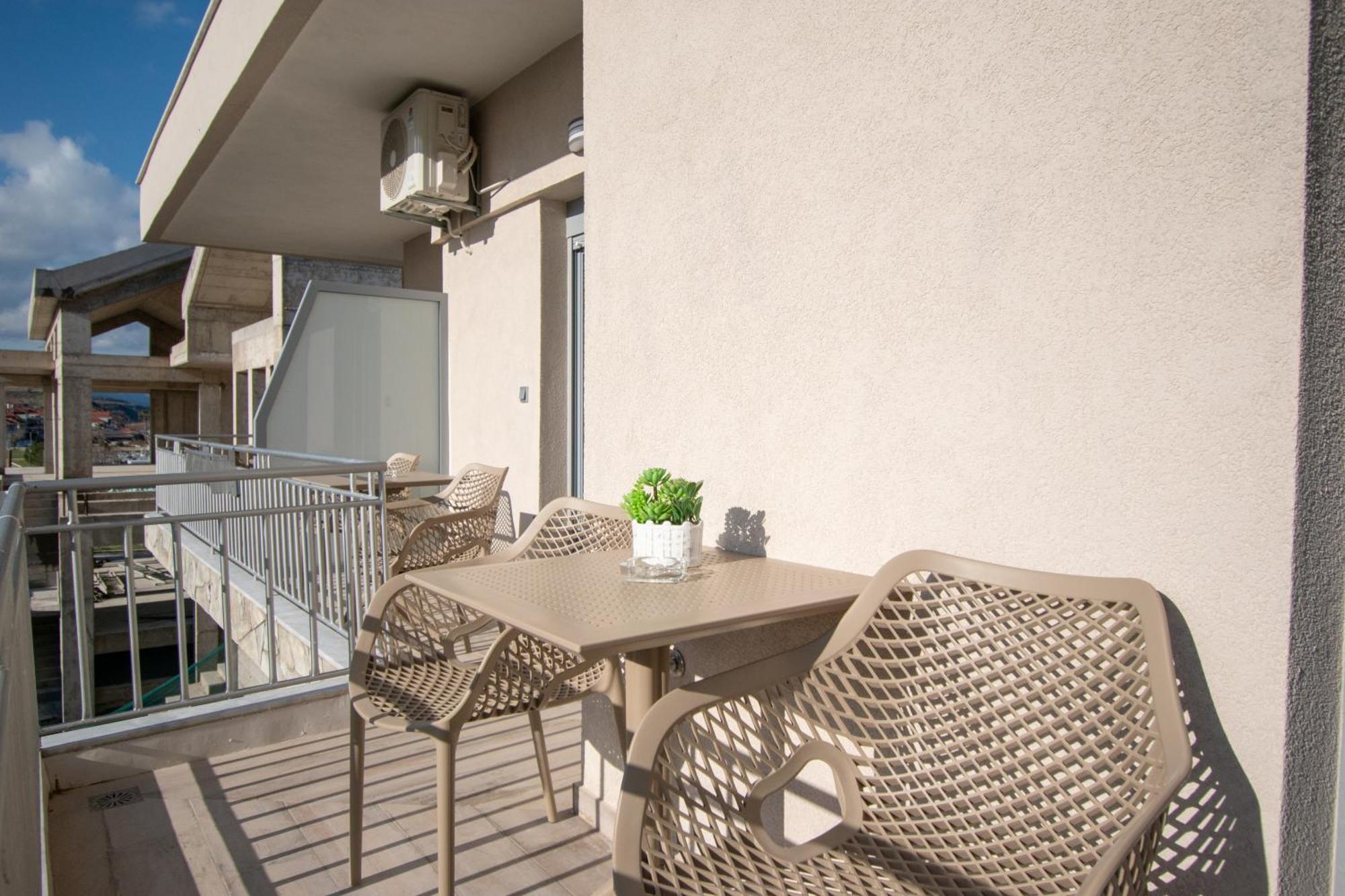 Magdalena Seaside Apartments Néa Róda Eksteriør bilde